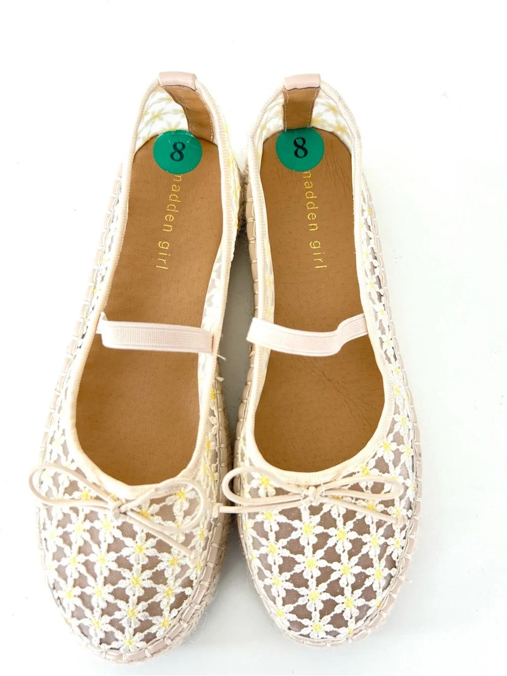MADDEN GIRL Daisies Floral White Yellow Lace Slip On Flats Espadrilles Sz 8